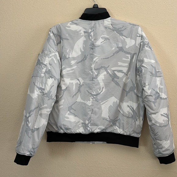 The North Face Camouflage Bomber Jacket White & Gray Women’s M - Picture 9 of 16
